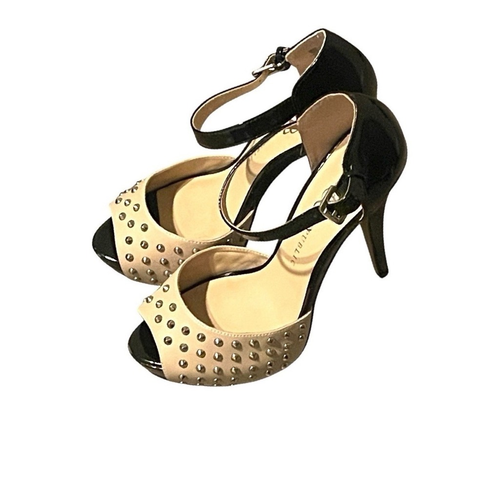 Rock Republic Women Beige Black Studded Ankle Strap Platform Heels Size 8.5